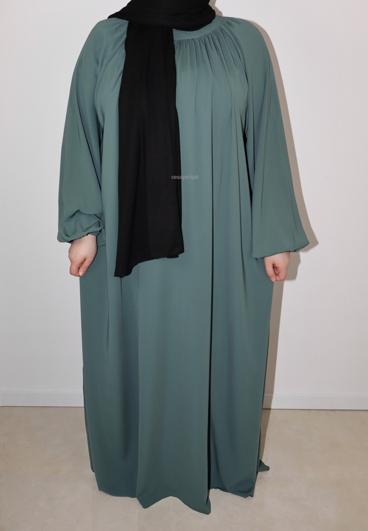 Yaka büzgülü “mint-grün“