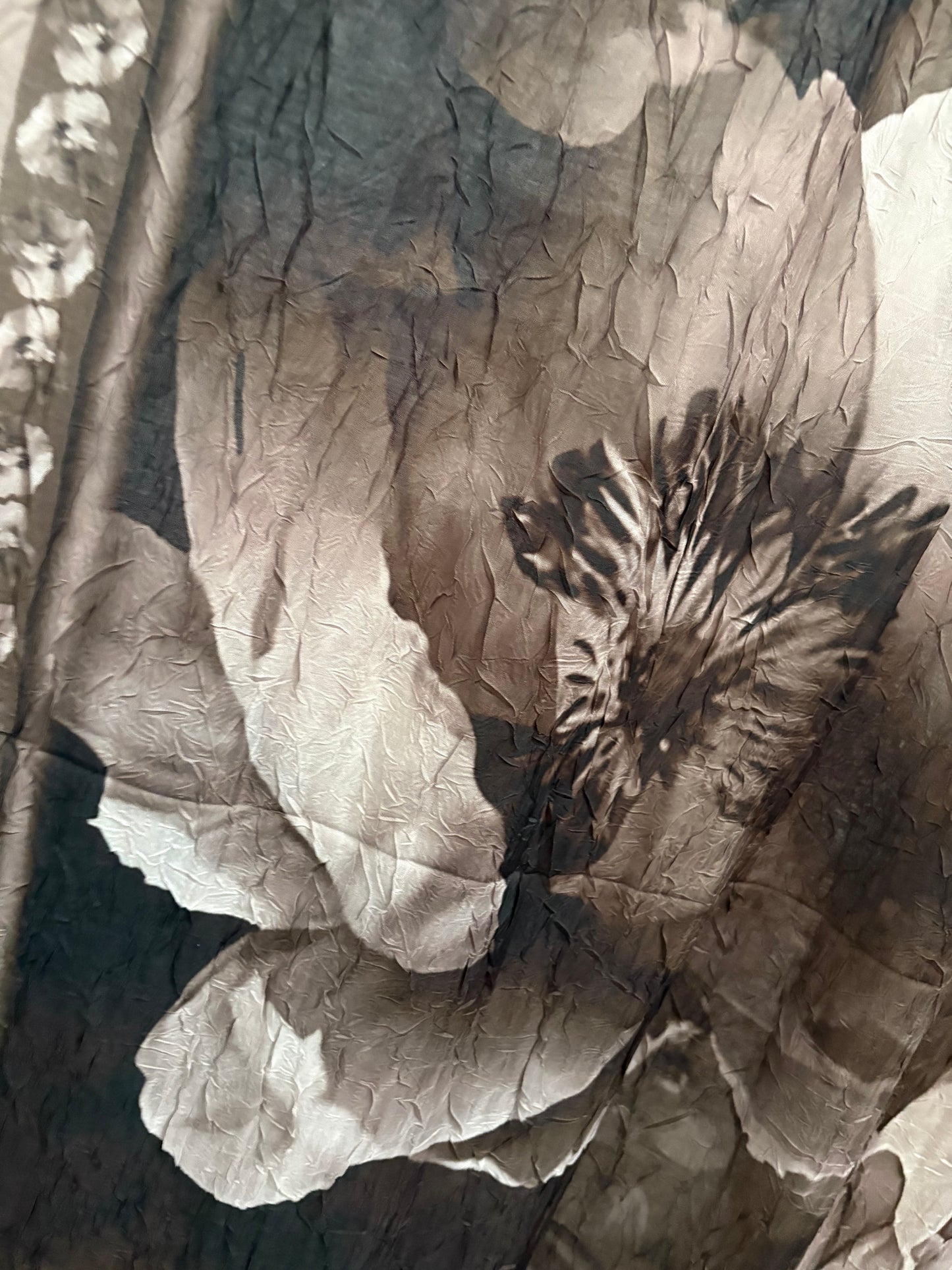Soft Bloom Crinkle "taupe2" 17