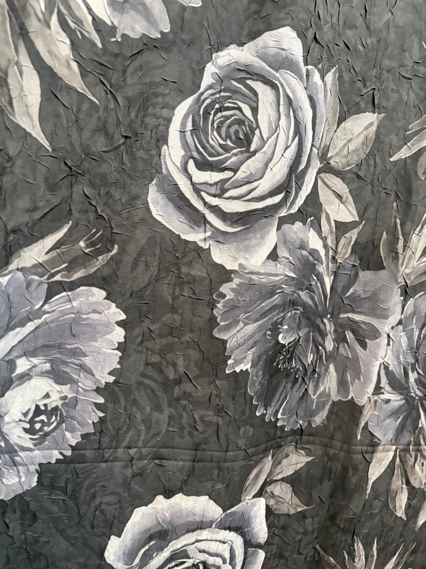 Soft Bloom Crinkle "grau" 23