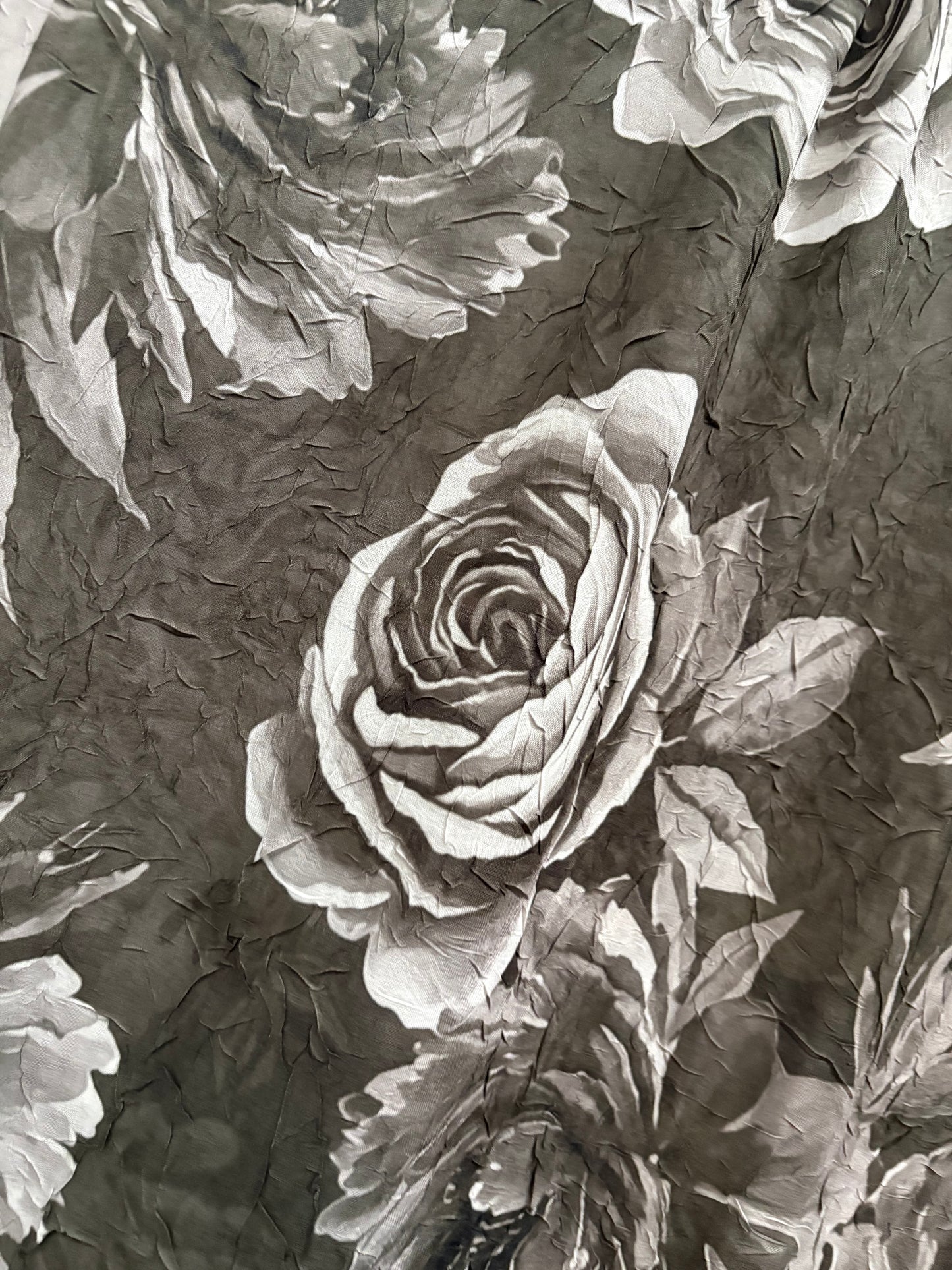 Soft Bloom Crinkle "dunkel taupe" 27