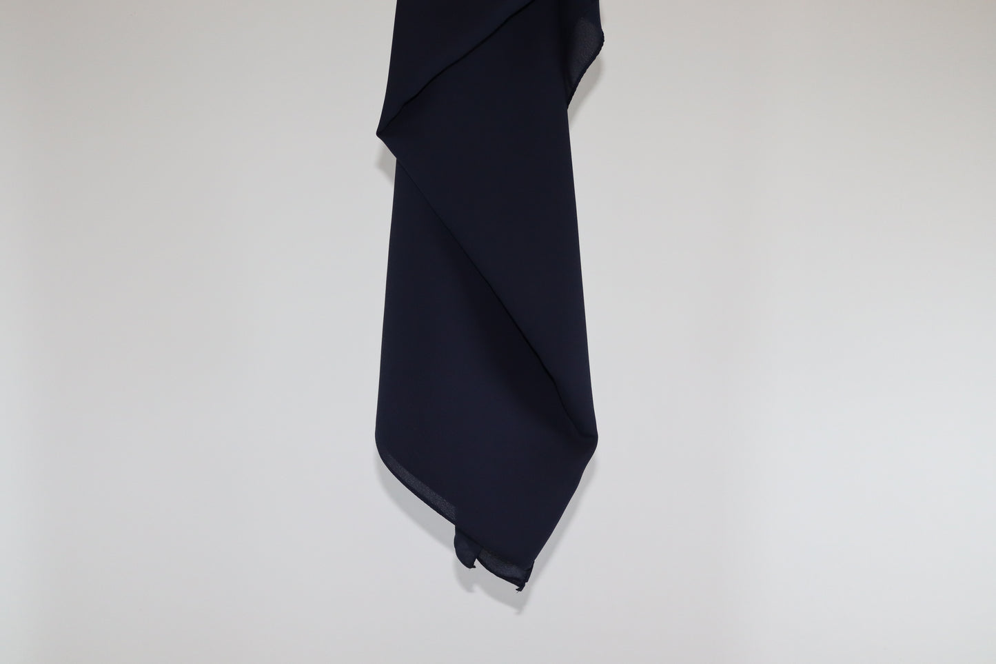 Krepp Schal "dunkelblau" K16