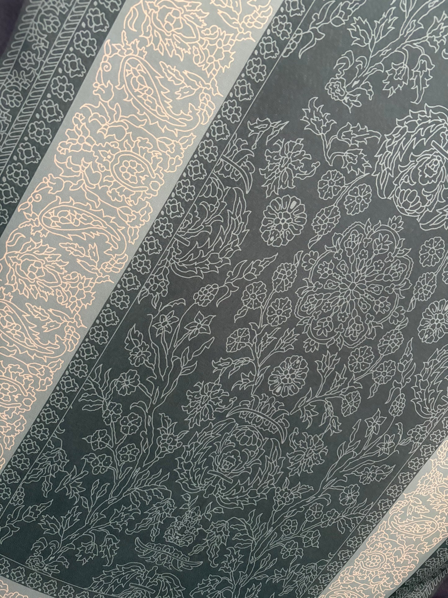 Soft Bloom Hijab „grün“ 14