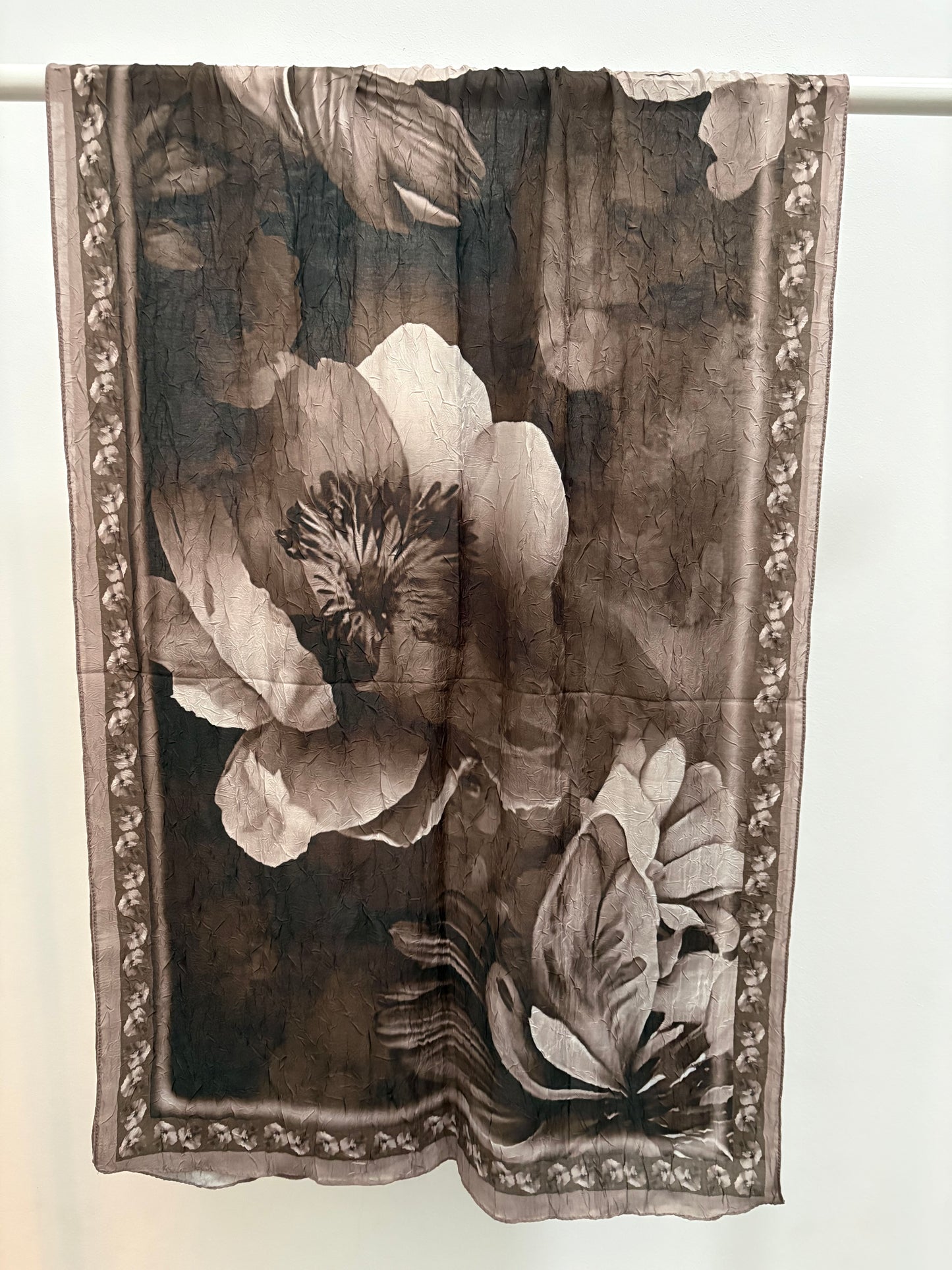 Soft Bloom Crinkle "taupe2" 17