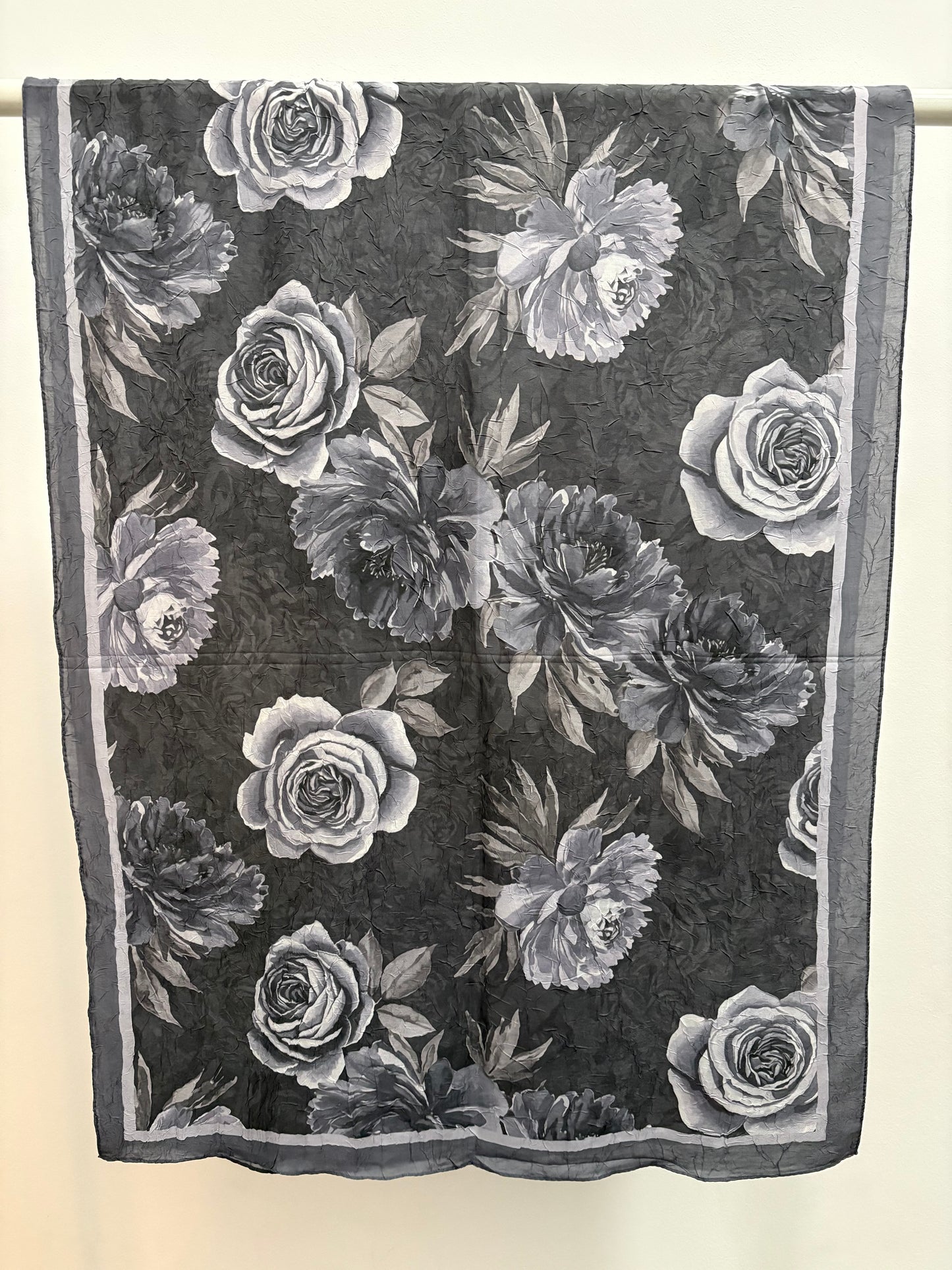 Soft Bloom Crinkle "grau" 23