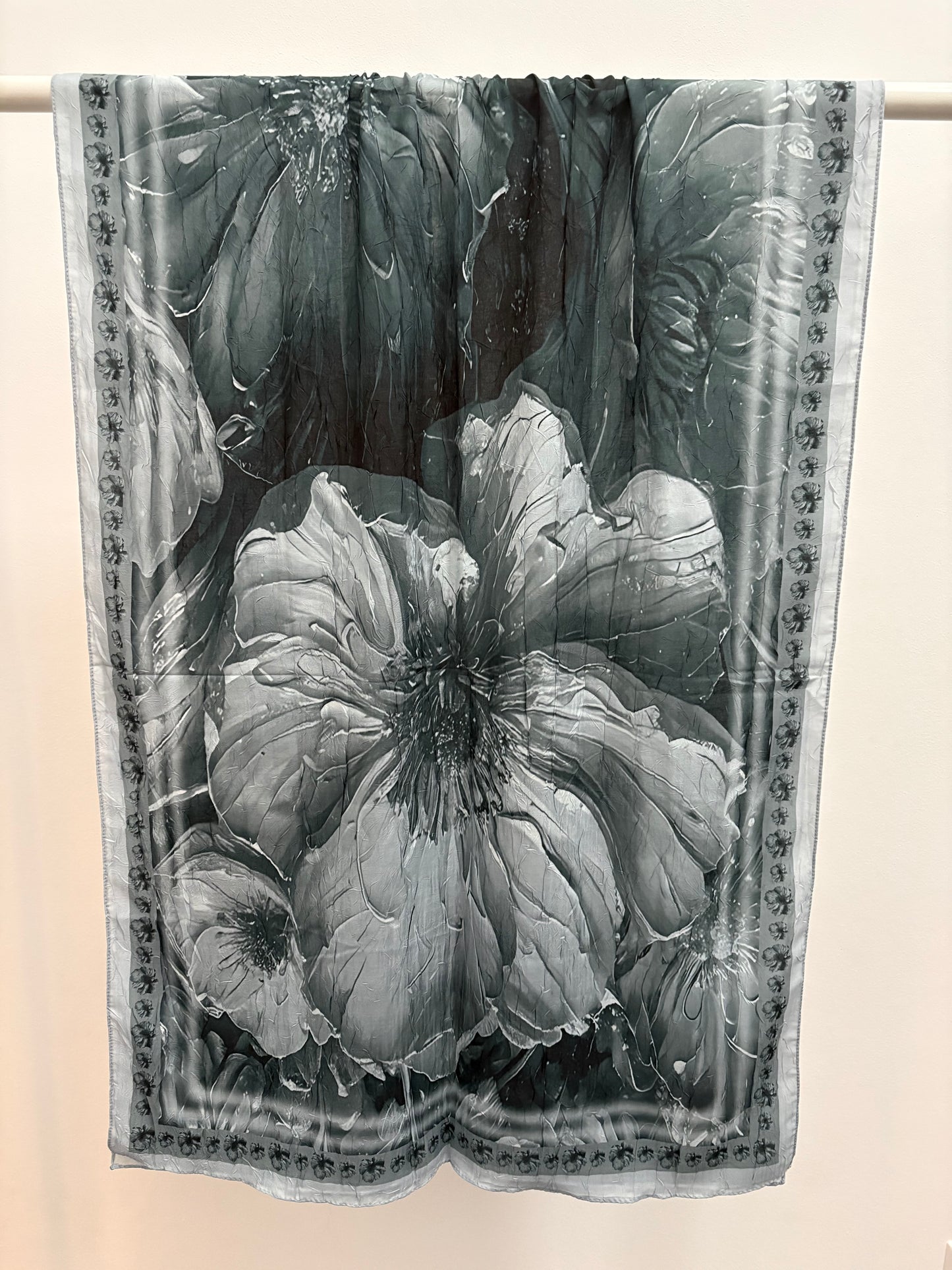 Soft Bloom Crinkle "hellblau" 32